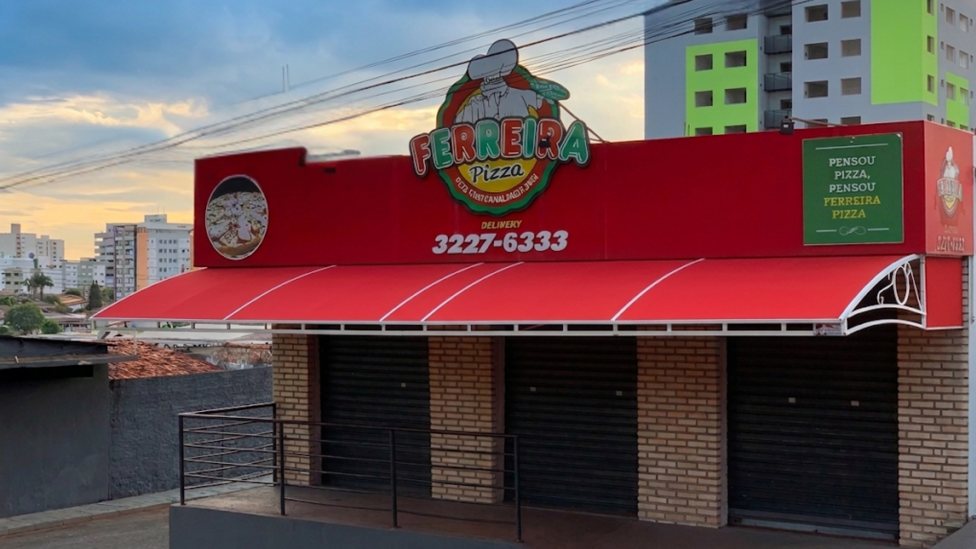 Fachada da Ferreira Pizza em Uberlândia